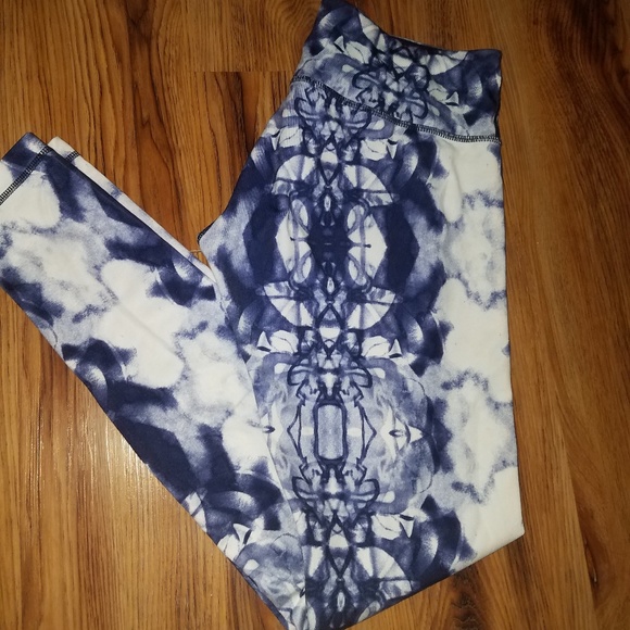 Lululemon leggings - Picture 2 of 2